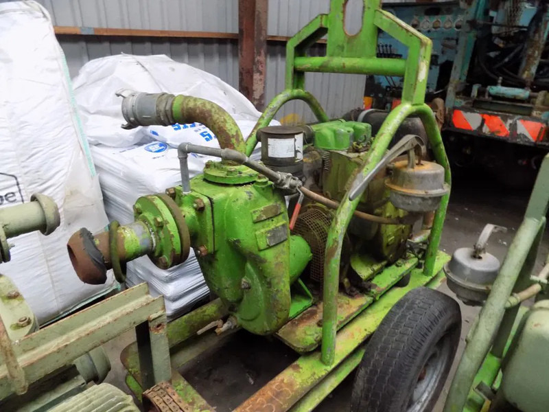 Leie Vuilwaterpomp centrifugaal pomp unit (durty water pump) diesel Vuilwaterpomp centrifugaal pomp unit (durty water pump) diesel: bilde 9 Leie Vuilwaterpomp centrifugaal pomp unit (durty water pump) diesel Vuilwaterpomp centrifugaal pomp unit (durty water pump) diesel: bilde 9