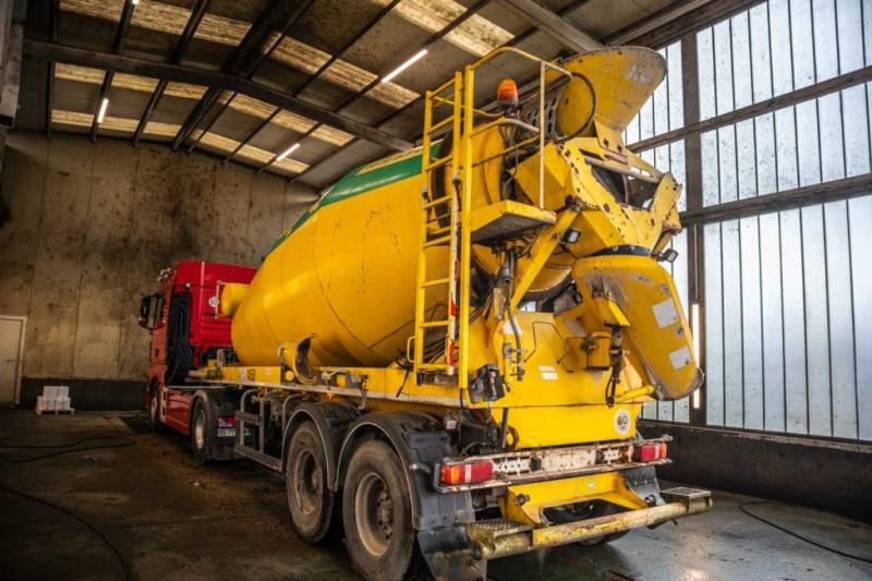 DE BUF BETON MIXER/MALAXEUR/MISCHER 12M3 - Betongsemi: bilde 4 DE BUF BETON MIXER/MALAXEUR/MISCHER 12M3 - Betongsemi: bilde 4