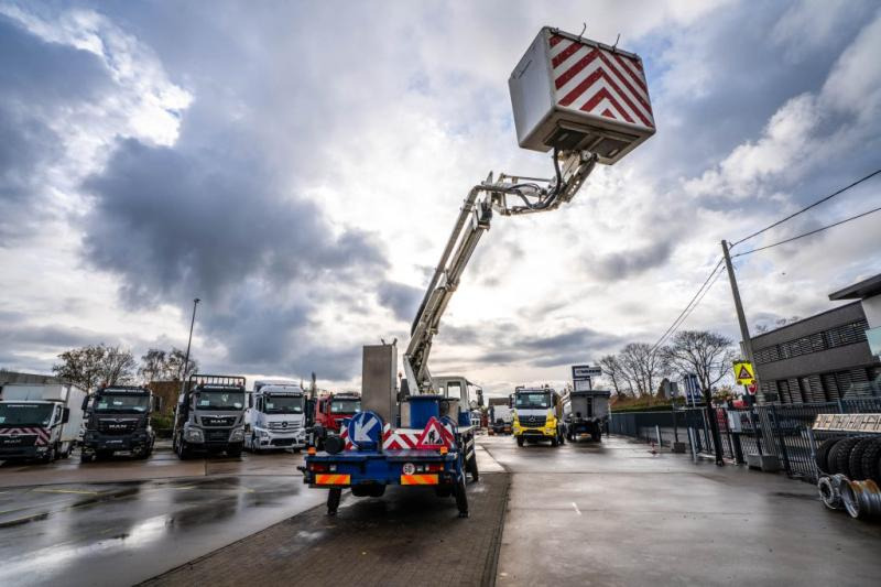 Iveco 130E18 + COMET 165 TA - Billift: bilde 3 Iveco 130E18 + COMET 165 TA - Billift: bilde 3