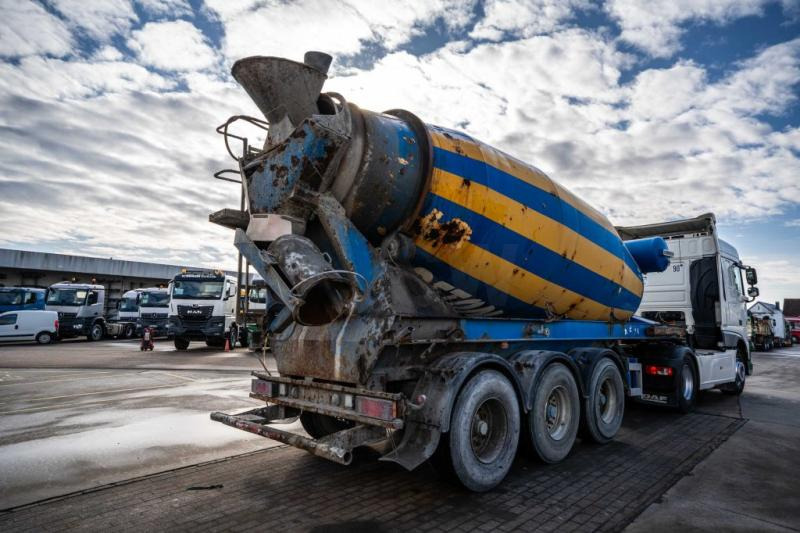 MULLER BETON MIXER/MALAXEUR/MISCHER LIEBHERR 12M3 - Betongsemi: bilde 4 MULLER BETON MIXER/MALAXEUR/MISCHER LIEBHERR 12M3 - Betongsemi: bilde 4