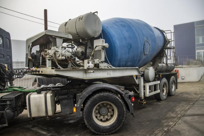 Mol BETON MIXER/MALAXEUR/MISCHER 12M3+MOTOR/MOTEUR - Betongsemi: bilde 1 Mol BETON MIXER/MALAXEUR/MISCHER 12M3+MOTOR/MOTEUR - Betongsemi: bilde 1