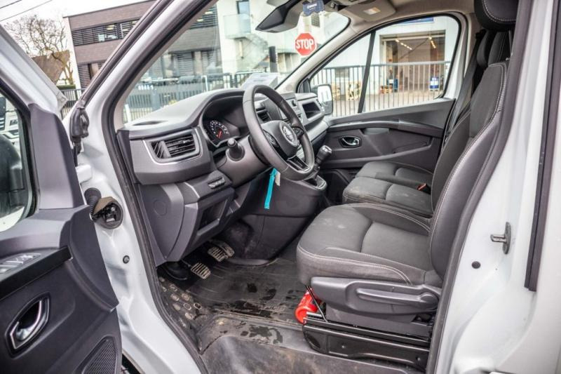 Små varebil Nissan Primastar: bilde 8