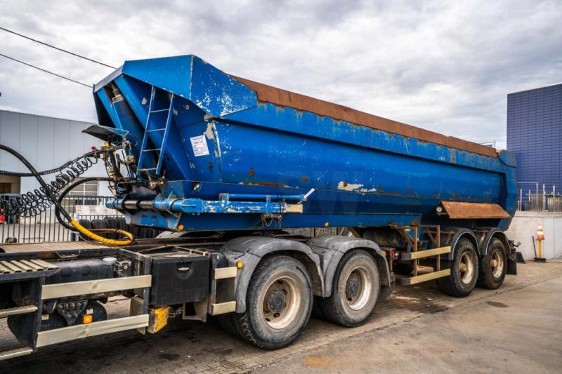 ROBUSTE-KAISER S3302G37 +HYRD. DEUR - Tippsemi: bilde 1 ROBUSTE-KAISER S3302G37 +HYRD. DEUR - Tippsemi: bilde 1