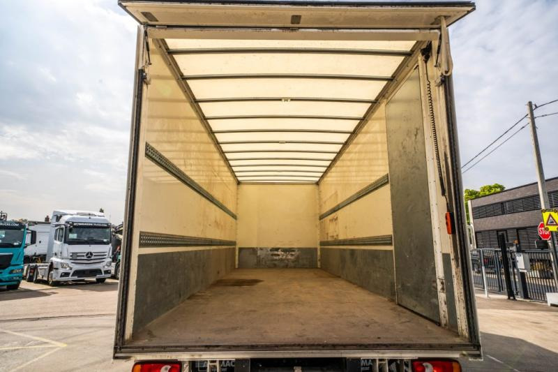Skapbil Renault D250 16T.- 36000 KM +DHOLLANDIA 2T.: bilde 7