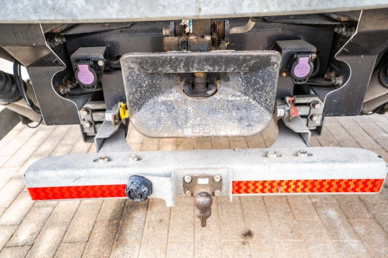 Skapbil Renault D250 16T.- 36000 KM +DHOLLANDIA 2T.: bilde 9