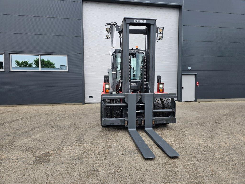 Kalmar DCG150-6 - FREIHUB - Dieseltruck: bilde 4 Kalmar DCG150-6 - FREIHUB - Dieseltruck: bilde 4