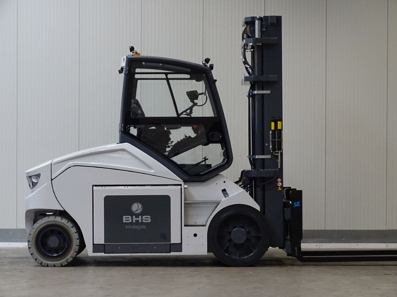 Montini MR10 - Li-ION - TRIPLEX - DEMO - El-truck: bilde 4 Montini MR10 - Li-ION - TRIPLEX - DEMO - El-truck: bilde 4