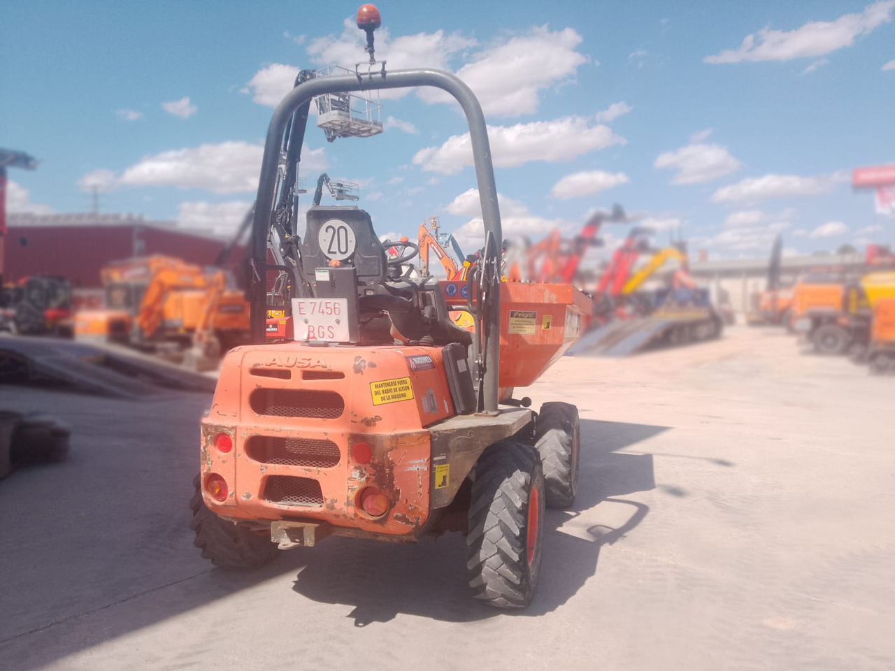 AUSA D350 AHG - Kompaktdumper: bilde 2 AUSA D350 AHG - Kompaktdumper: bilde 2