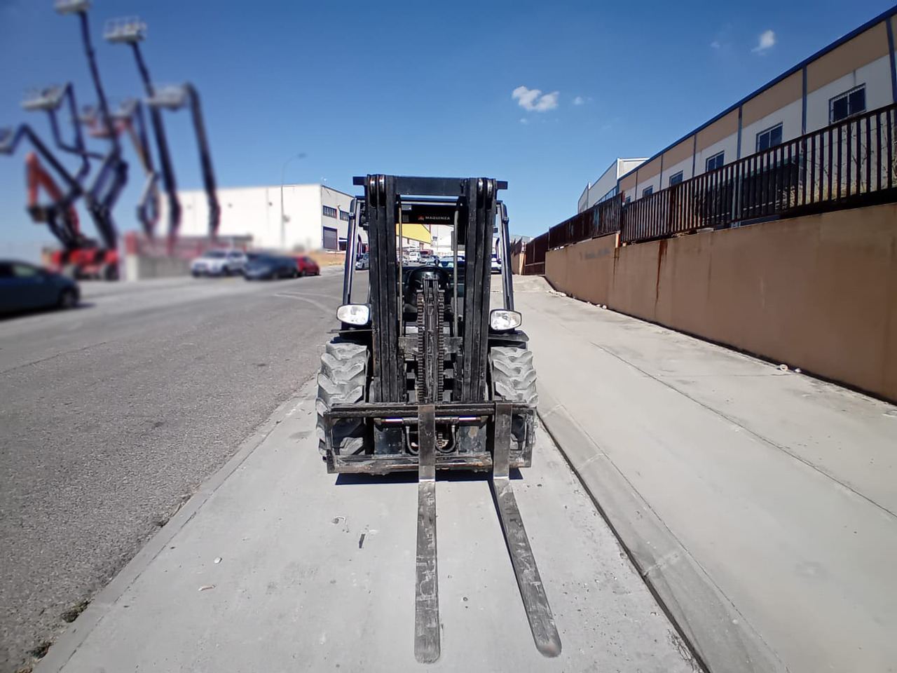 MANITOU MC18.4 D - Dieseltruck: bilde 4 MANITOU MC18.4 D - Dieseltruck: bilde 4