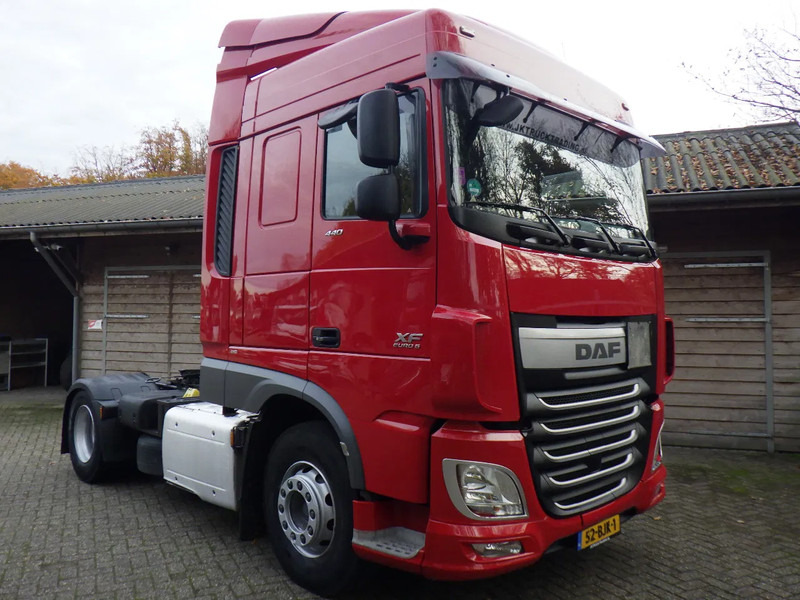 DAF XF 440 NEW TACHO / Holland Truck / 8 Tons vooras / Standairco / Standkachel - Trekkvogn: bilde 2 DAF XF 440 NEW TACHO / Holland Truck / 8 Tons vooras / Standairco / Standkachel - Trekkvogn: bilde 2