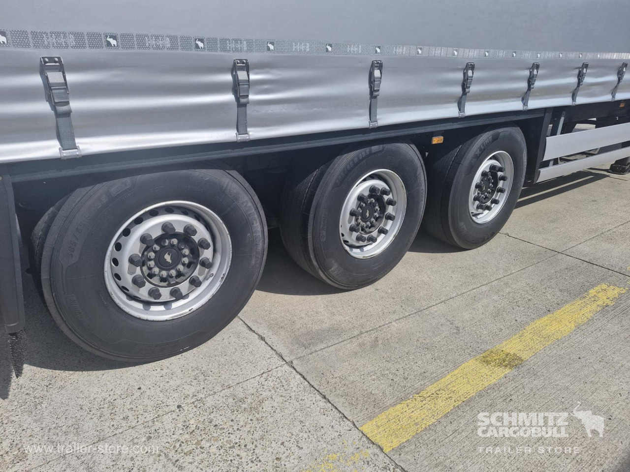 SCHMITZ Curtainsider Standard - Gardintrailer: bilde 2 SCHMITZ Curtainsider Standard - Gardintrailer: bilde 2