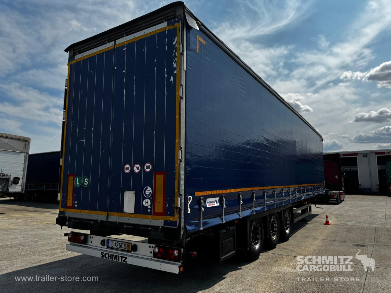 SCHMITZ Curtainsider Varios - Gardintrailer: bilde 3 SCHMITZ Curtainsider Varios - Gardintrailer: bilde 3