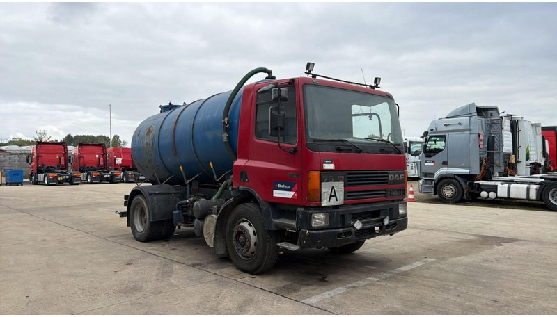 DAF 75 ATI 270 (10500 L / MANUAL PUMP / MANUAL GEARBOX / STEEL SUSP. / LAMES / POMPE MANUELLE) - Vakuum lastebil: bilde 2 DAF 75 ATI 270 (10500 L / MANUAL PUMP / MANUAL GEARBOX / STEEL SUSP. / LAMES / POMPE MANUELLE) - Vakuum lastebil: bilde 2