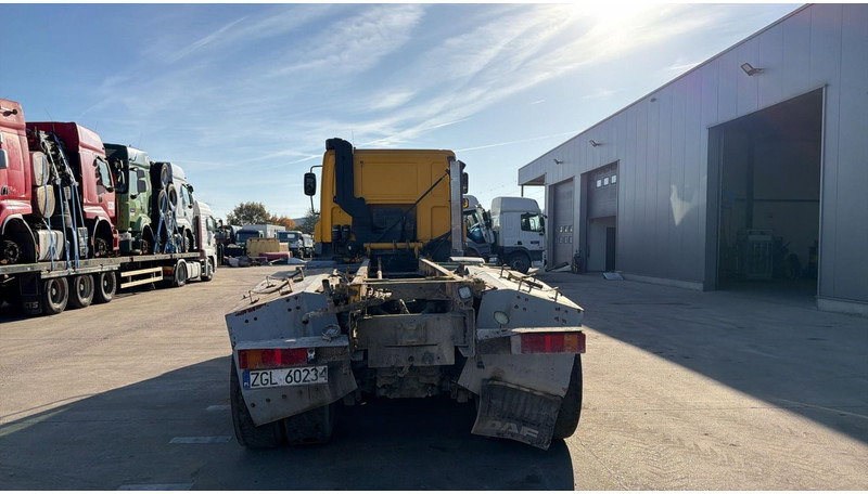 DAF CF 85.360 (BOITE MANUELLE / MANUAL GEARBOX / BIG HUB / GRAND PONT / LAMES / 8X4) - Chassis lastebil: bilde 5 DAF CF 85.360 (BOITE MANUELLE / MANUAL GEARBOX / BIG HUB / GRAND PONT / LAMES / 8X4) - Chassis lastebil: bilde 5