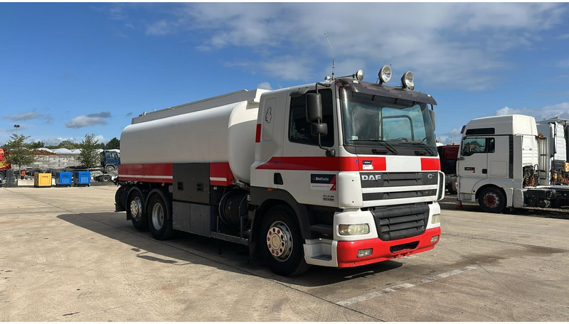 DAF CF 85.430 (20270 LITERS / EURO 3 / TOP CONDITION !!! / PARFAIT ETAT / 6X2 / BOITE MANUELLE) - Tankbil: bilde 3 DAF CF 85.430 (20270 LITERS / EURO 3 / TOP CONDITION !!! / PARFAIT ETAT / 6X2 / BOITE MANUELLE) - Tankbil: bilde 3