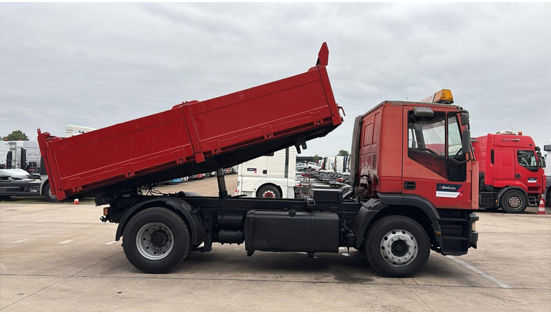 Iveco Eurotech 190 E 42 (POMPE MANUELLE / MANUAL PUMP / MANUAL GEARBOX / BOITE MANUELLE) - Tippbil: bilde 4 Iveco Eurotech 190 E 42 (POMPE MANUELLE / MANUAL PUMP / MANUAL GEARBOX / BOITE MANUELLE) - Tippbil: bilde 4