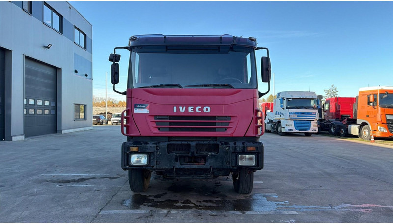 Iveco Eurotrakker 260 E 34 (POMPE MANUELLE / MANUAL PUMP / LAMES / GRAND PONT / BOITE MANUELLE) - Tippbil: bilde 5 Iveco Eurotrakker 260 E 34 (POMPE MANUELLE / MANUAL PUMP / LAMES / GRAND PONT / BOITE MANUELLE) - Tippbil: bilde 5