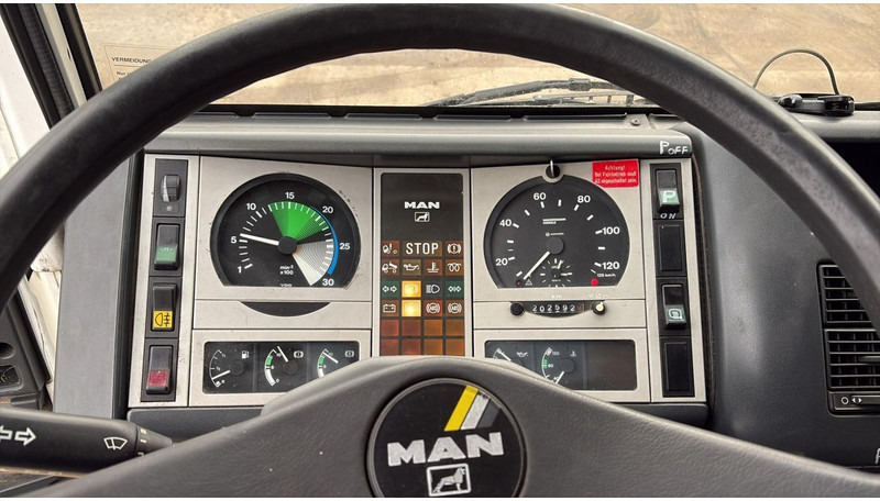 Leie MAN 10.153 (7500L / FULL STEEL / LAMES / BOITE MANUELLE / MANUAL GEARBOX) MAN 10.153 (7500L / FULL STEEL / LAMES / BOITE MANUELLE / MANUAL GEARBOX): bilde 20