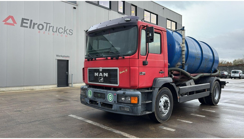 MAN 18.264 F2000 (11000L / EURO 2 / MANUAL GEARBOX / 6 CYLINDER) - Vakuum lastebil: bilde 1 MAN 18.264 F2000 (11000L / EURO 2 / MANUAL GEARBOX / 6 CYLINDER) - Vakuum lastebil: bilde 1