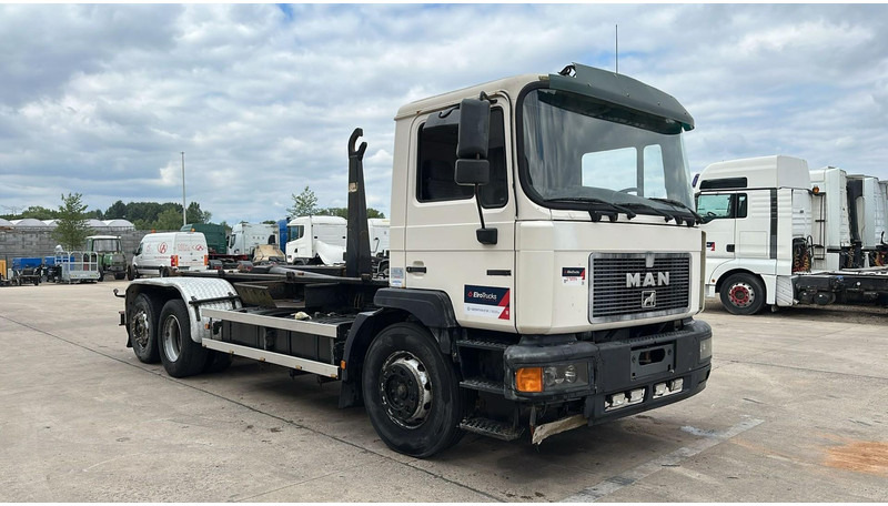 MAN 26.312 (6 CYLINDER / 6X2 / BELGIAN TRUCK IN GOOD CONDITION) - Krokbil: bilde 3 MAN 26.312 (6 CYLINDER / 6X2 / BELGIAN TRUCK IN GOOD CONDITION) - Krokbil: bilde 3