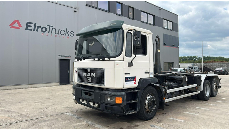 MAN 26.312 (6 CYLINDER / 6X2 / BELGIAN TRUCK IN GOOD CONDITION) - Krokbil: bilde 1 MAN 26.312 (6 CYLINDER / 6X2 / BELGIAN TRUCK IN GOOD CONDITION) - Krokbil: bilde 1