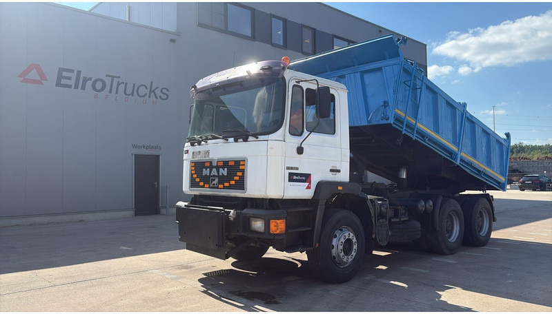 MAN 26.322 (MANUAL PUMP / POMPE MANUELLE / LAMES / GRAND PONT / BIG AXLE) - Tippbil: bilde 1 MAN 26.322 (MANUAL PUMP / POMPE MANUELLE / LAMES / GRAND PONT / BIG AXLE) - Tippbil: bilde 1