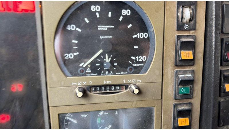 Leie MAN 27.322 (MANUAL PUMP / POMPE MANUELLE / LAMES / GRAND PONT / STEEL SUSP. / BIG AXLE) MAN 27.322 (MANUAL PUMP / POMPE MANUELLE / LAMES / GRAND PONT / STEEL SUSP. / BIG AXLE): bilde 14