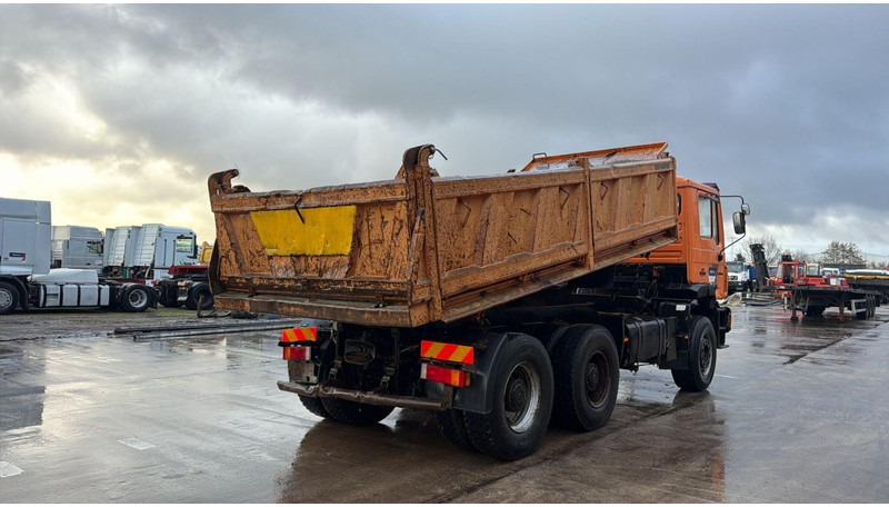 MAN 27.322 (MANUAL PUMP / POMPE MANUELLE / LAMES / GRAND PONT / STEEL SUSP. / BIG AXLE) - Tippbil: bilde 4 MAN 27.322 (MANUAL PUMP / POMPE MANUELLE / LAMES / GRAND PONT / STEEL SUSP. / BIG AXLE) - Tippbil: bilde 4