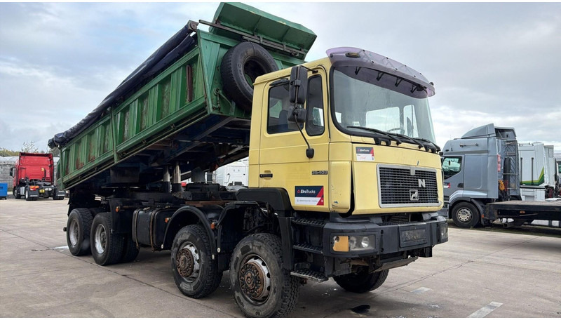 MAN 35.402 (8X8 / BIG AXLES / GRAND PONT / LAMES / STEEL SUSP. / 6 CYLINDER) - Tippbil: bilde 3 MAN 35.402 (8X8 / BIG AXLES / GRAND PONT / LAMES / STEEL SUSP. / 6 CYLINDER) - Tippbil: bilde 3