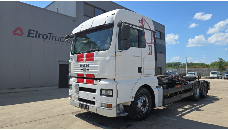 MAN TGA 26.440 (MANUAL GEARBOX / FRONT STEEL / 6X2 / BOITE MANUELLE / DEVANT LAMES) - Chassis lastebil: bilde 1 MAN TGA 26.440 (MANUAL GEARBOX / FRONT STEEL / 6X2 / BOITE MANUELLE / DEVANT LAMES) - Chassis lastebil: bilde 1