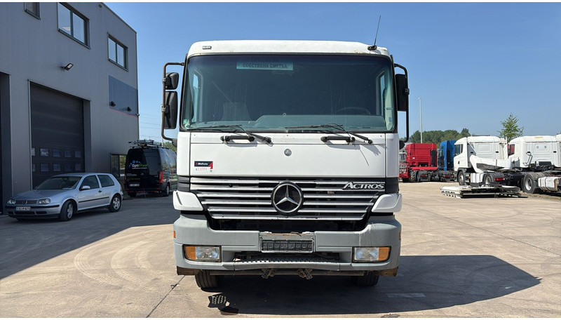 Mercedes-Benz Actros 1835 (LAMES / GRAND PONT / V6 / EURO 2) - Chassis lastebil: bilde 2 Mercedes-Benz Actros 1835 (LAMES / GRAND PONT / V6 / EURO 2) - Chassis lastebil: bilde 2
