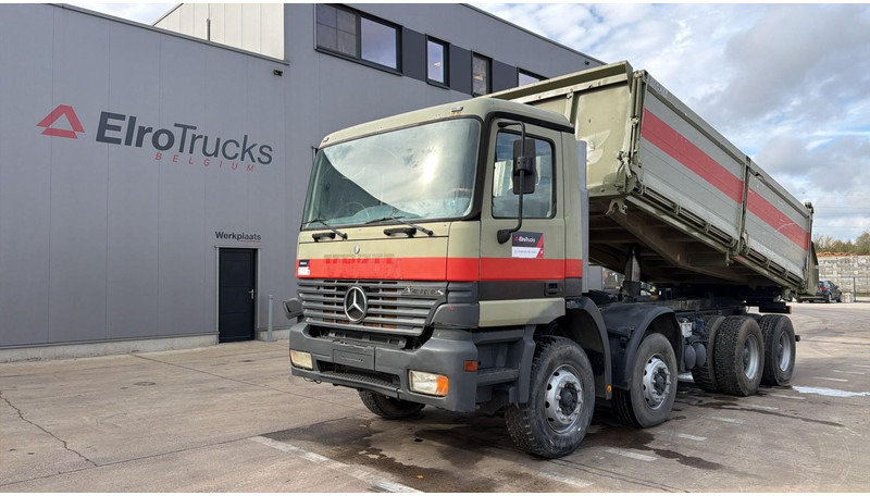 Mercedes-Benz Actros 3235 (EPS / LAMES / GRAND PONT / STEEL SUSP. / 3 PEDALES / MP1) - Tippbil: bilde 1 Mercedes-Benz Actros 3235 (EPS / LAMES / GRAND PONT / STEEL SUSP. / 3 PEDALES / MP1) - Tippbil: bilde 1