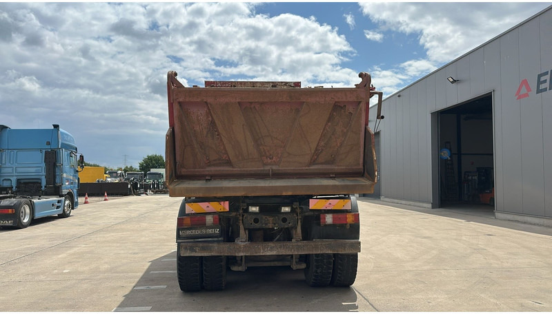 Mercedes-Benz Actros 4143 (8X6 / LAMES / EPS / V6 / GRAND PONT / BIG AXLE / 3 PEDALES) - Tippbil: bilde 4 Mercedes-Benz Actros 4143 (8X6 / LAMES / EPS / V6 / GRAND PONT / BIG AXLE / 3 PEDALES) - Tippbil: bilde 4