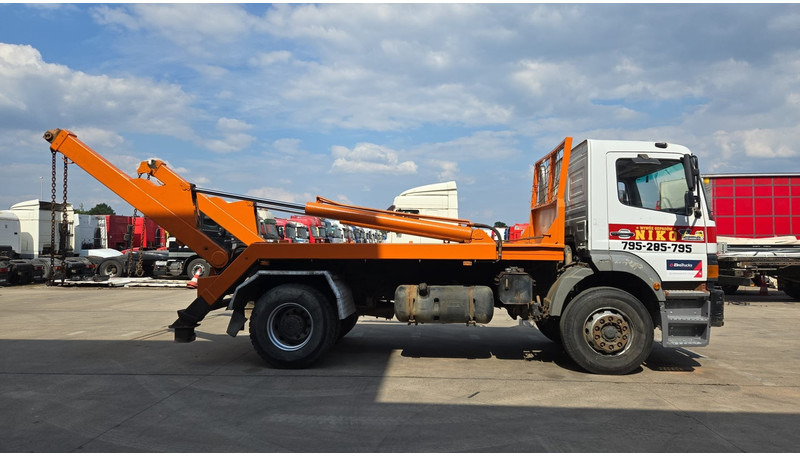 Mercedes-Benz Atego 1823 (BIG AXLE / STEEL SUSP. / LAMES / BOITE MANUELLE / MANUAL GETRIEBE) - Container-transport/ Vekselflak lastebil: bilde 4 Mercedes-Benz Atego 1823 (BIG AXLE / STEEL SUSP. / LAMES / BOITE MANUELLE / MANUAL GETRIEBE) - Container-transport/ Vekselflak lastebil: bilde 4