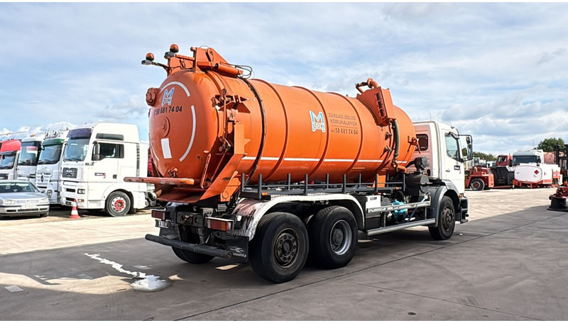 Mercedes-Benz Atego 2528 (14500L / LAMES DEVANT / 6X2 / BOITE MANUELLE) - Vakuum lastebil: bilde 4 Mercedes-Benz Atego 2528 (14500L / LAMES DEVANT / 6X2 / BOITE MANUELLE) - Vakuum lastebil: bilde 4