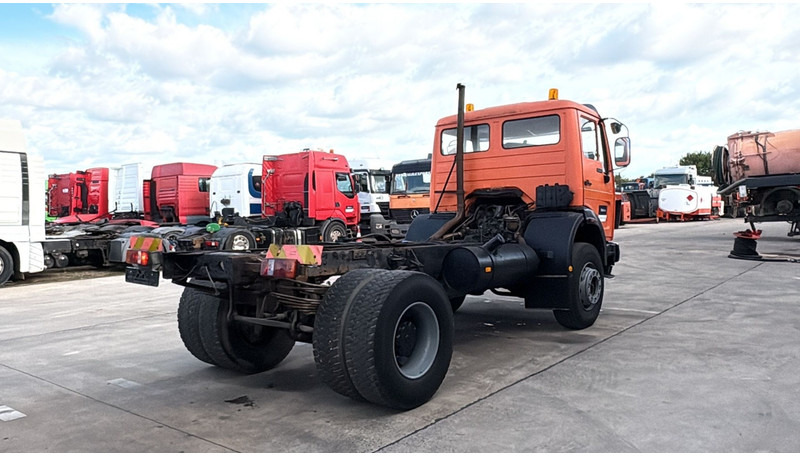 Mercedes-Benz SK 1622 (4X4 / LAMES / GRAND PONT / V6 / BIG AXLE / POMPE MANUELLE) - Chassis lastebil: bilde 5 Mercedes-Benz SK 1622 (4X4 / LAMES / GRAND PONT / V6 / BIG AXLE / POMPE MANUELLE) - Chassis lastebil: bilde 5
