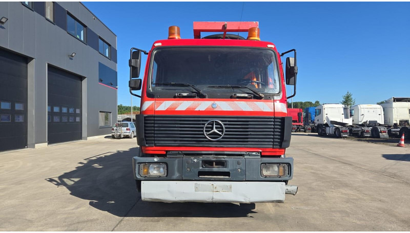 Mercedes-Benz SK 2435 (15.000 L / V8 AVEC 2X TURBO / BOITE MANUELLE / TRES BONNE ETAT / GRAND PONT) - Vakuum lastebil: bilde 2 Mercedes-Benz SK 2435 (15.000 L / V8 AVEC 2X TURBO / BOITE MANUELLE / TRES BONNE ETAT / GRAND PONT) - Vakuum lastebil: bilde 2