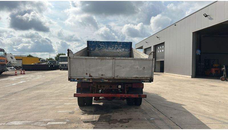 Mercedes-Benz SK 809 (POMPE MANUELLE / MANUAL PUMP / HELPER / AUXILAIRY / SPER / STEEL SUSP.) - Tippbil: bilde 5 Mercedes-Benz SK 809 (POMPE MANUELLE / MANUAL PUMP / HELPER / AUXILAIRY / SPER / STEEL SUSP.) - Tippbil: bilde 5