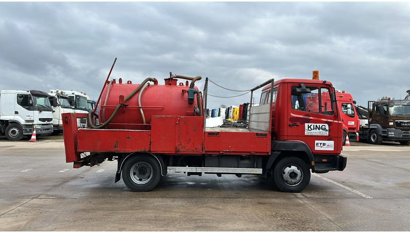 Mercedes-Benz SK 814 (VIDANGEUR / VACUUM / AUXILAIRY / SPER / STEEL SUSP. / LAMES) - Vakuum lastebil: bilde 4 Mercedes-Benz SK 814 (VIDANGEUR / VACUUM / AUXILAIRY / SPER / STEEL SUSP. / LAMES) - Vakuum lastebil: bilde 4