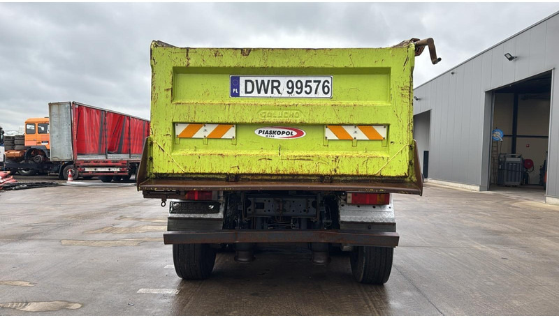 Renault KERAX 420 (10X4 / 43 TONNES !! / LAMES / GRAND PONT / STEEL SUSP. / MANUAL GEARBOX / BOITE MANUELLE) - Tippbil: bilde 5 Renault KERAX 420 (10X4 / 43 TONNES !! / LAMES / GRAND PONT / STEEL SUSP. / MANUAL GEARBOX / BOITE MANUELLE) - Tippbil: bilde 5