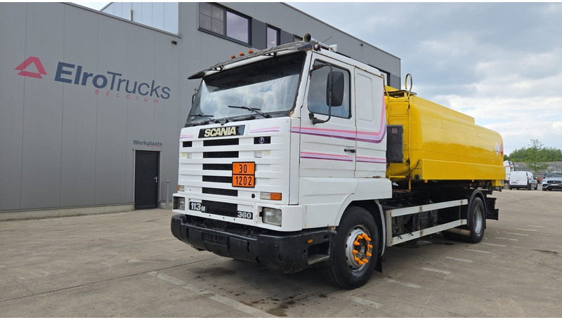 Scania 113-360 (13500L / POMPE MANUELLE / MANUAL PUMP / TOP CONDITION / WITH PUMP + COUNTER !!) - Tankbil: bilde 1 Scania 113-360 (13500L / POMPE MANUELLE / MANUAL PUMP / TOP CONDITION / WITH PUMP + COUNTER !!) - Tankbil: bilde 1