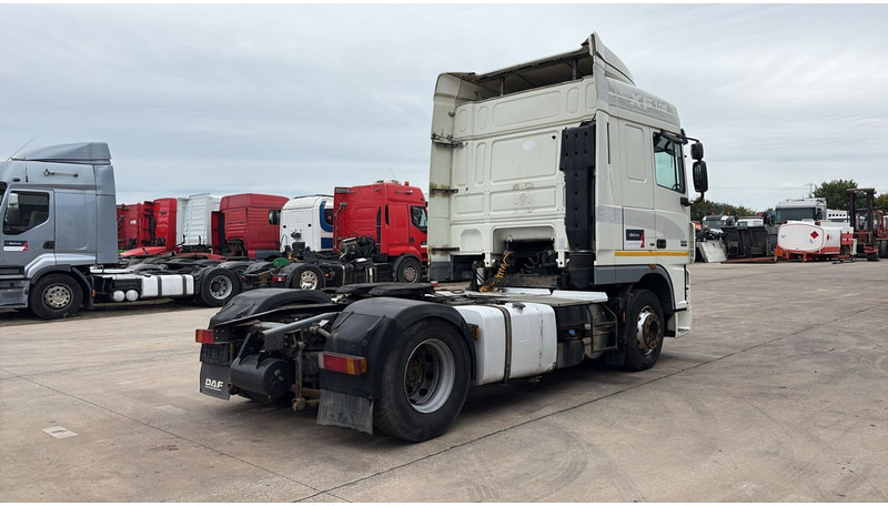 DAF 105 XF 460 (AIRCO / GOOD CONDITION / BONNE ETAT / BOITE MANUALLE / GEARBOX MANUAL) - Trekkvogn: bilde 5 DAF 105 XF 460 (AIRCO / GOOD CONDITION / BONNE ETAT / BOITE MANUALLE / GEARBOX MANUAL) - Trekkvogn: bilde 5