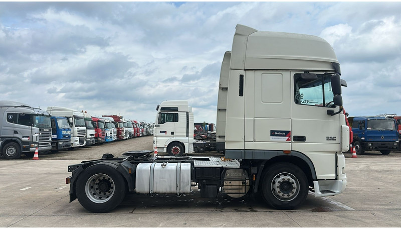 DAF 105 XF 460 (BOITE MANUELLE / MANUAL GEARBOX / CLEAN CONDITION / PROPRE) - Trekkvogn: bilde 4 DAF 105 XF 460 (BOITE MANUELLE / MANUAL GEARBOX / CLEAN CONDITION / PROPRE) - Trekkvogn: bilde 4