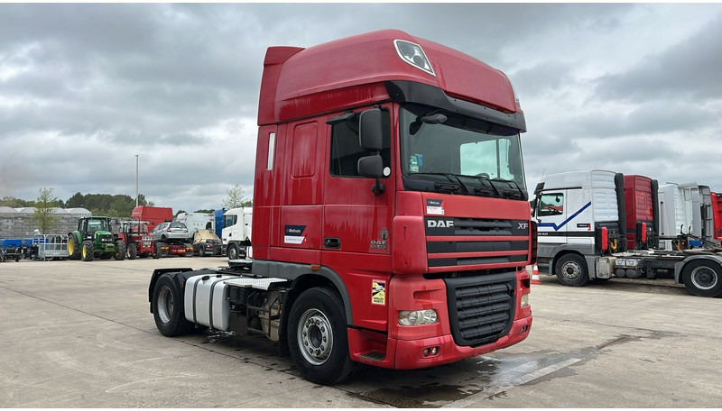 DAF 105 XF 460 (BOITE MANUELLE / MANUAL GEARBOX / TRES PROPRE) - Trekkvogn: bilde 3 DAF 105 XF 460 (BOITE MANUELLE / MANUAL GEARBOX / TRES PROPRE) - Trekkvogn: bilde 3