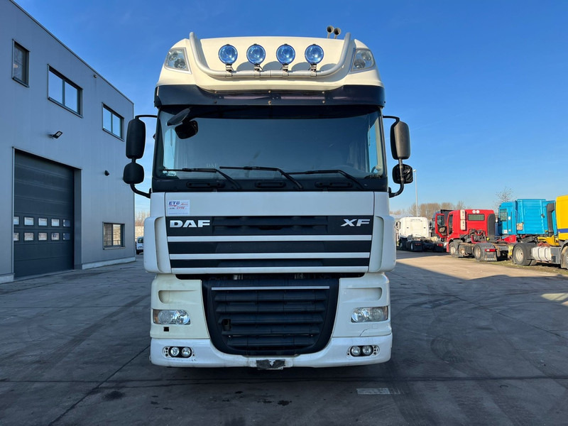 DAF 105 XF 460 Super Space Cab (MANUAL GEARBOX / BOITE MANUELLE) - Trekkvogn: bilde 2 DAF 105 XF 460 Super Space Cab (MANUAL GEARBOX / BOITE MANUELLE) - Trekkvogn: bilde 2