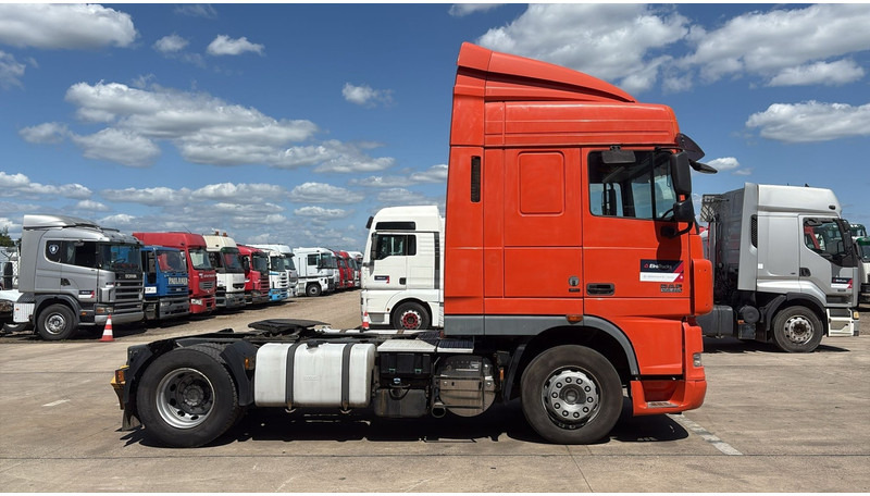 DAF XF 105.460 (MANUAL GEARBOX / BOITE MANUELLE) - Trekkvogn: bilde 4 DAF XF 105.460 (MANUAL GEARBOX / BOITE MANUELLE) - Trekkvogn: bilde 4