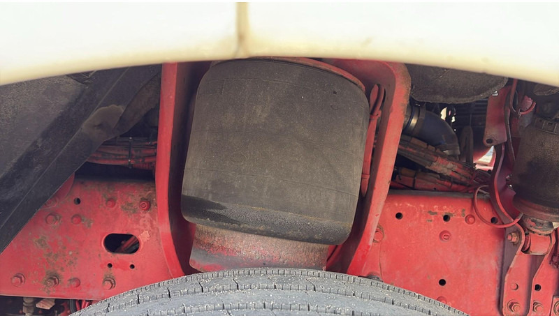 Trekkvogn MAN TGA 18.480 (POMPE MANUELLE / MANUAL PUMP / MANUAL GEARBOX / BOITE MANUELLE): bilde 12 Trekkvogn MAN TGA 18.480 (POMPE MANUELLE / MANUAL PUMP / MANUAL GEARBOX / BOITE MANUELLE): bilde 12