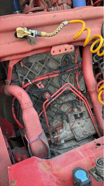 Trekkvogn MAN TGA 18.480 (POMPE MANUELLE / MANUAL PUMP / MANUAL GEARBOX / BOITE MANUELLE): bilde 19 Trekkvogn MAN TGA 18.480 (POMPE MANUELLE / MANUAL PUMP / MANUAL GEARBOX / BOITE MANUELLE): bilde 19