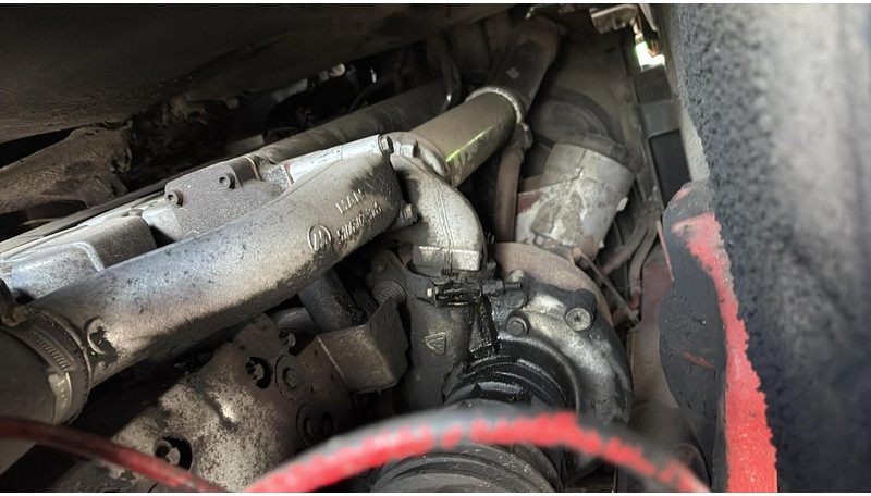 Trekkvogn MAN TGA 18.480 (POMPE MANUELLE / MANUAL PUMP / MANUAL GEARBOX / BOITE MANUELLE): bilde 14 Trekkvogn MAN TGA 18.480 (POMPE MANUELLE / MANUAL PUMP / MANUAL GEARBOX / BOITE MANUELLE): bilde 14