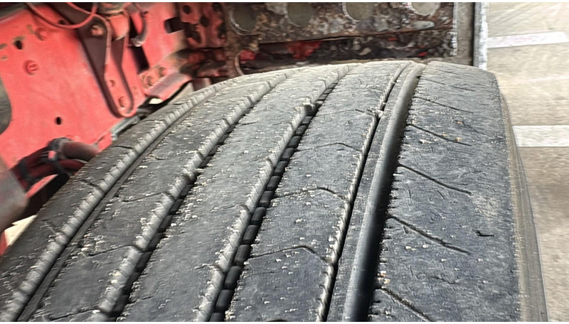 Trekkvogn MAN TGA 18.480 (POMPE MANUELLE / MANUAL PUMP / MANUAL GEARBOX / BOITE MANUELLE): bilde 9 Trekkvogn MAN TGA 18.480 (POMPE MANUELLE / MANUAL PUMP / MANUAL GEARBOX / BOITE MANUELLE): bilde 9